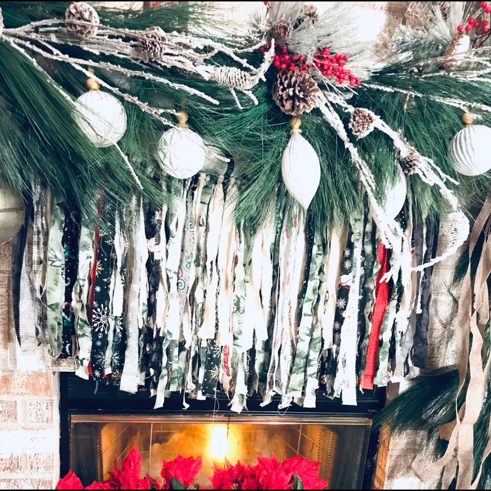 Evergreen Black and Creme rag garland